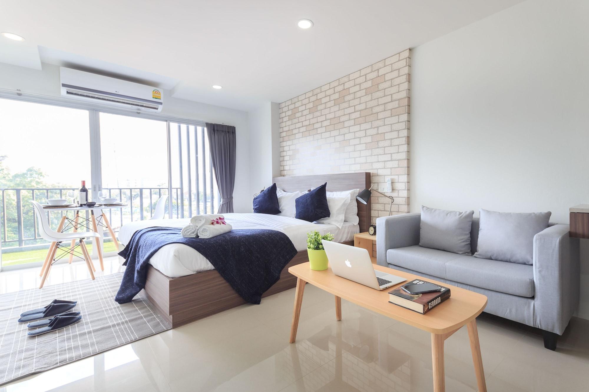 Q Space Residence Банкок Екстериор снимка