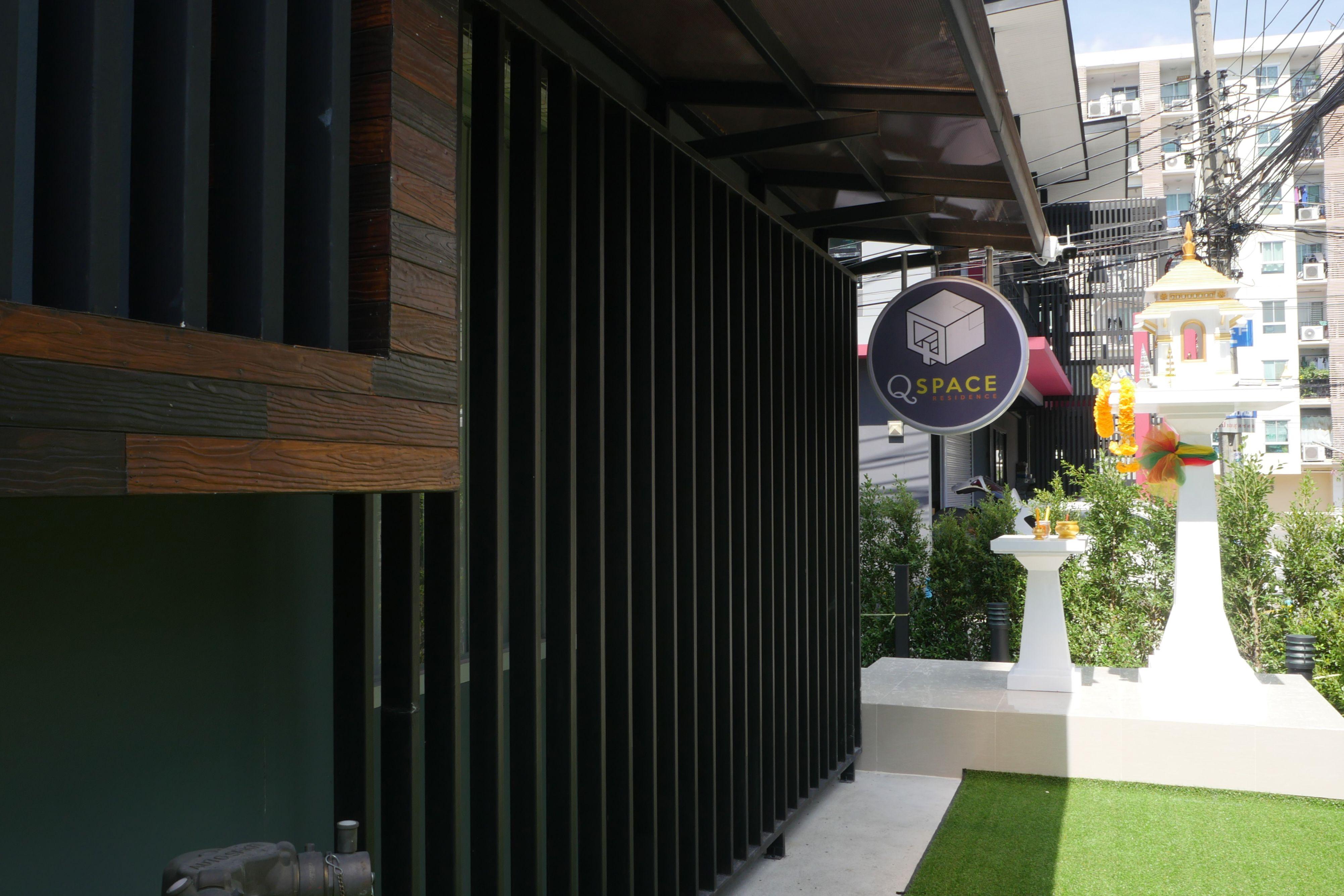 Q Space Residence Банкок Екстериор снимка