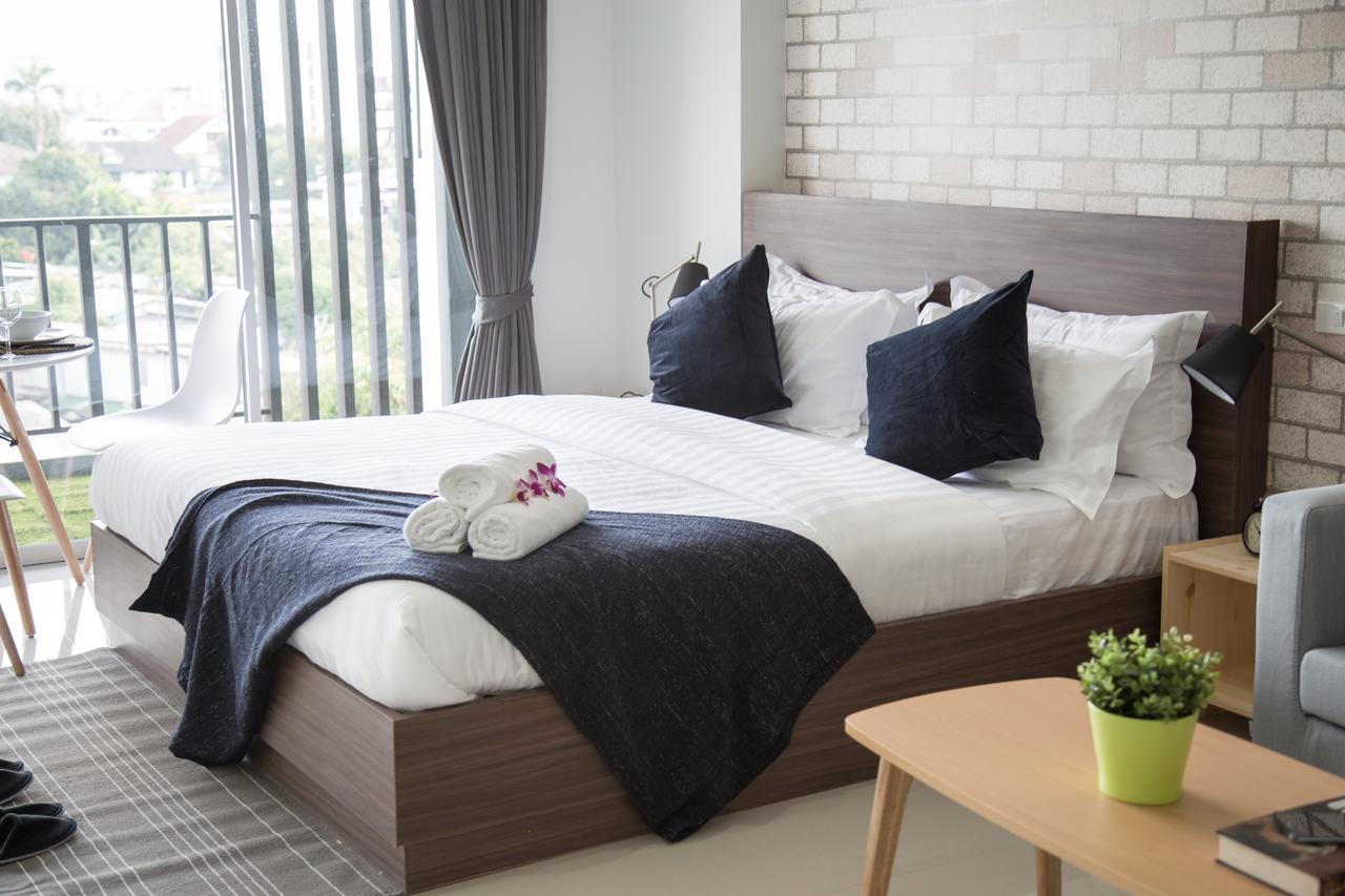 Q Space Residence Банкок Екстериор снимка